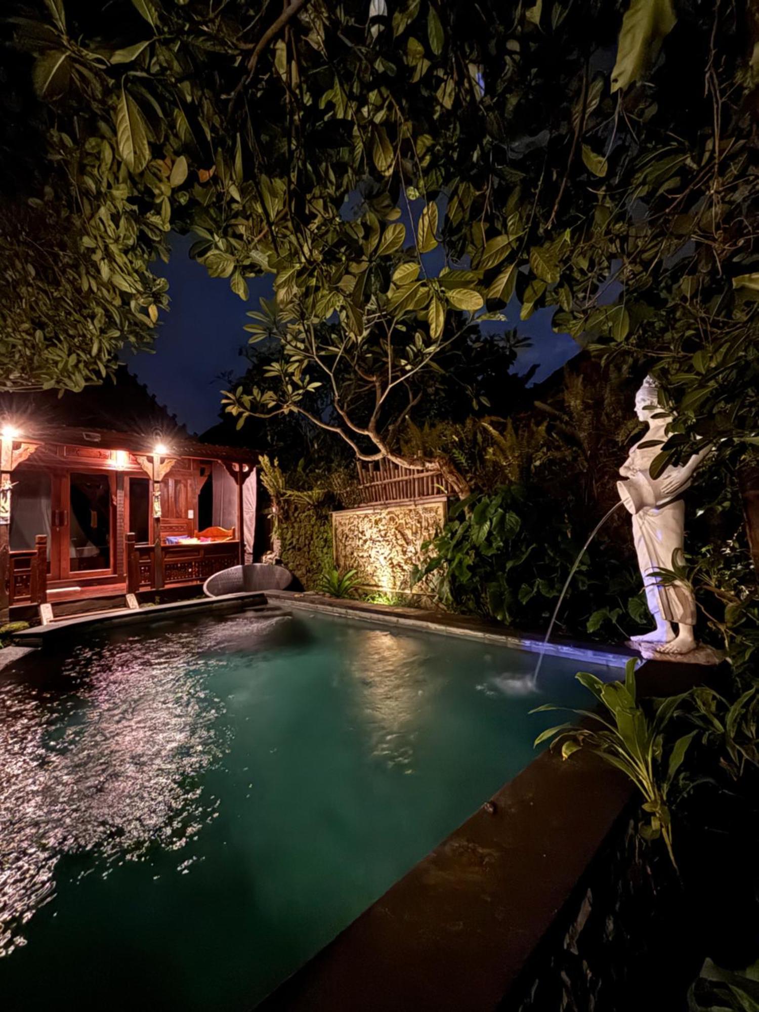 Bumbung Sari Villa Ubud Exterior foto