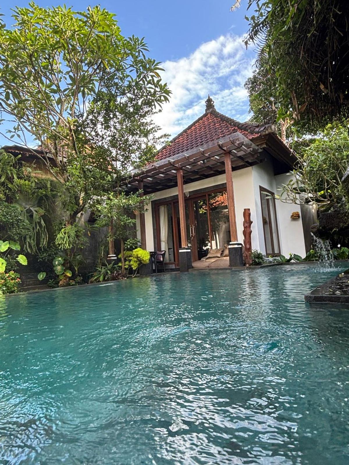 Bumbung Sari Villa Ubud Exterior foto